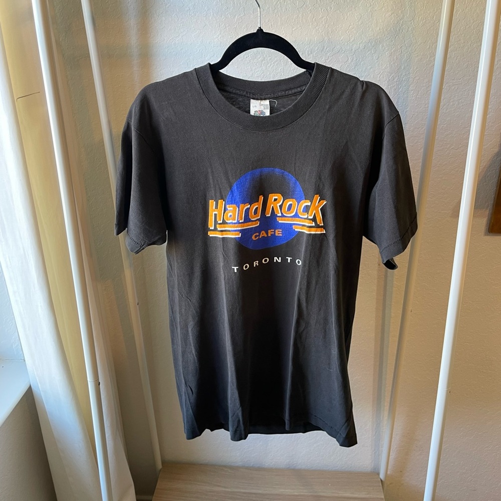 Vintage Single Stitched Hard Rock Cafe shirt.  Dated to late 80’s early 90’s.